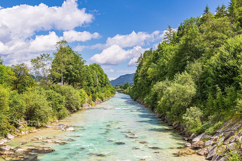 De Isar bij Mittenwald in Beieren van Rico Ködder