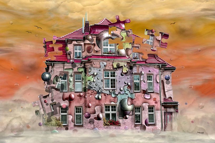 The playhouse with balls and puzzle by Stefan teddynash