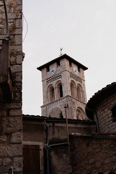 Church in the Ardeche in France silhouetted against the evening sky. by Fotograaf Elise