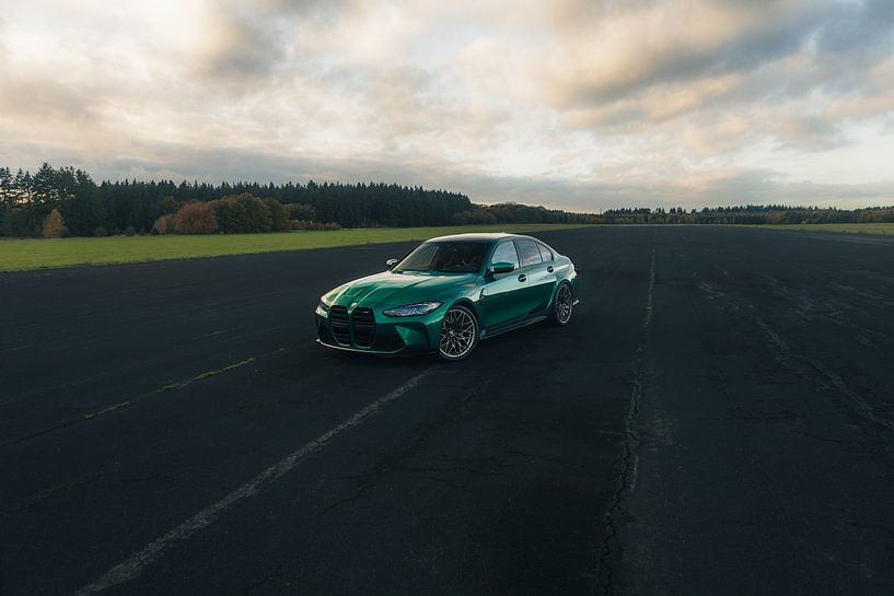 BMW M3 G80 Flughafen Schlichte Symmetrie von Sebastiaan van 't Hoog