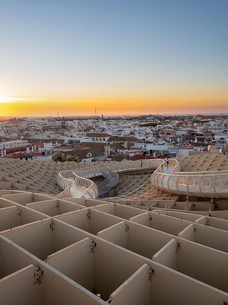 Zonsondergang vanaf de Metropol Parasol | Reisfotografie Sevilla van Teun Janssen