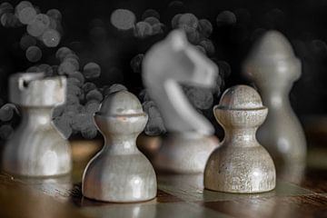 Rook and pawns by Paul Veen