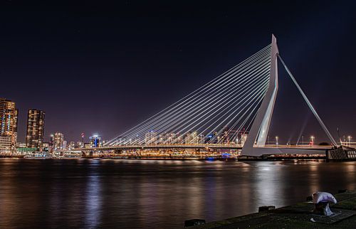 Erasmus bridge by night