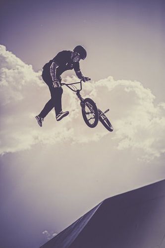 Gewichtloosheid op twee wielen - BMX in perfectie