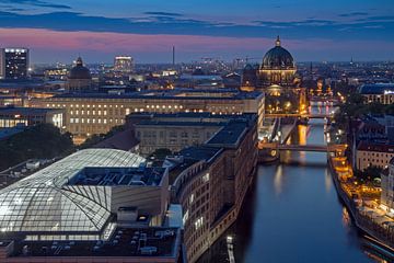 La cathédrale de Berlin sur la Spree sur Heiko Lehmann