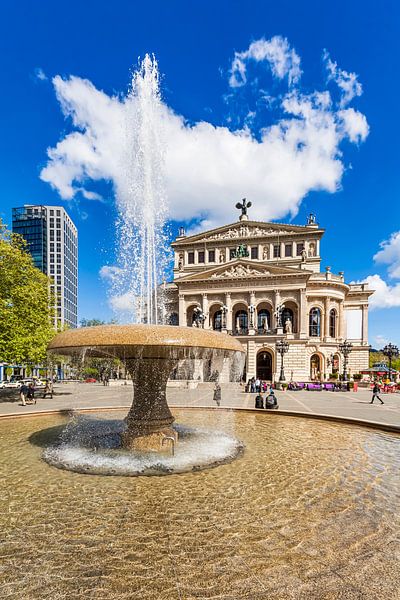 Ancien opéra sur la place de l'Opéra à Francfort-sur-le-Main par Werner Dieterich