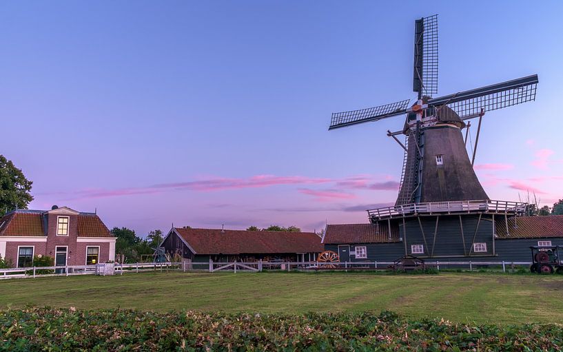 De Bolwerksmolen Deventer in de schemering von Han Kedde