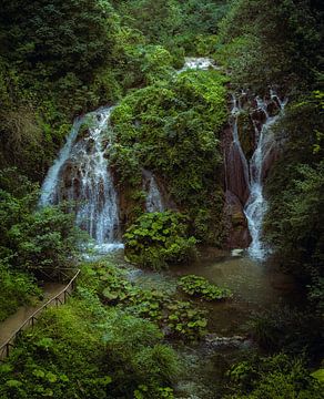 Grote waterval van Tivoli van Inaceline