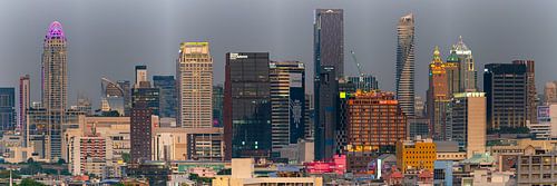Coucher de soleil sur les toits de Bangkok sur Walter G. Allgöwer