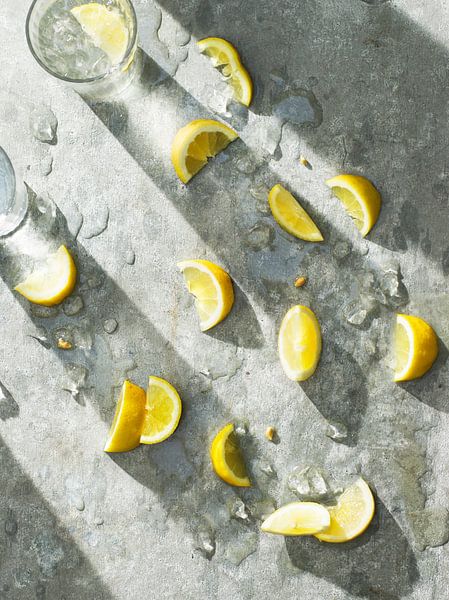 Squeeze of a lemon by Isa Dolk