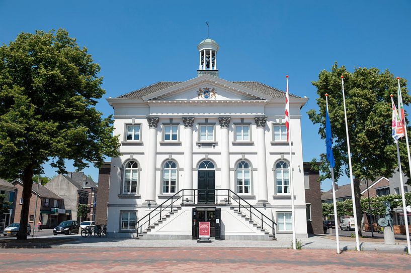 Zundert town hall by Richard Wareham