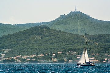 Sailboat in Croatia sur Steffen Schöne