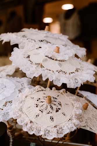 Parapluie en dentelle blanche