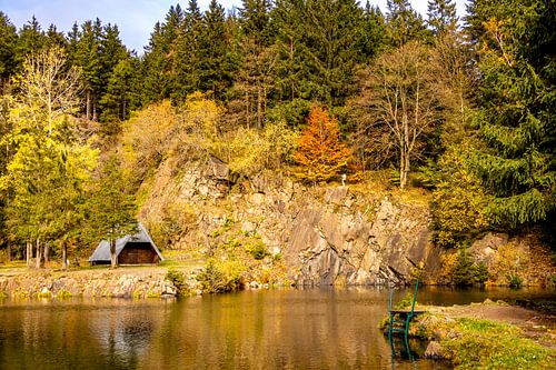 Randonnée automnale à travers le Spittergrund près de Tambach-Dietharz jusqu'à la cascade