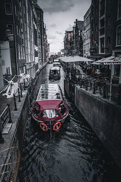 Traditionele huizen en bruggen in Amsterdam van Thilo Wagner