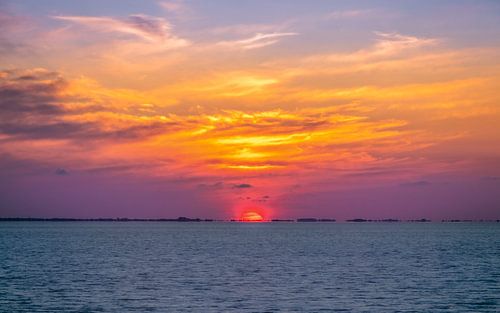 Zonsondergang IJsselmeer