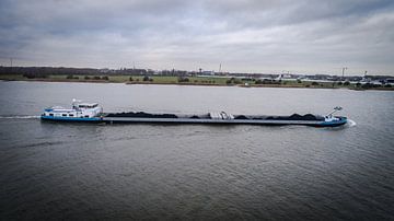 Motor freighter Sophie Deymann by Vincent van de Water
