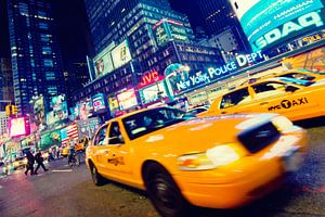 New York City - Times Square at Night van Alexander Voss