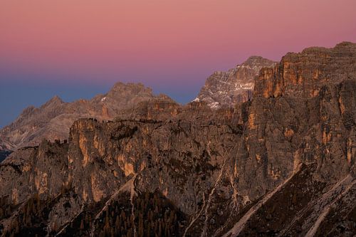 Nagloeiing in de Dolomieten II