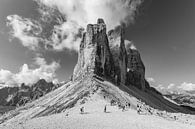 Die Drei Zinnen in den Dolomiten in Italien in schwarz-weiß - 2 von Tux Photography Miniaturansicht