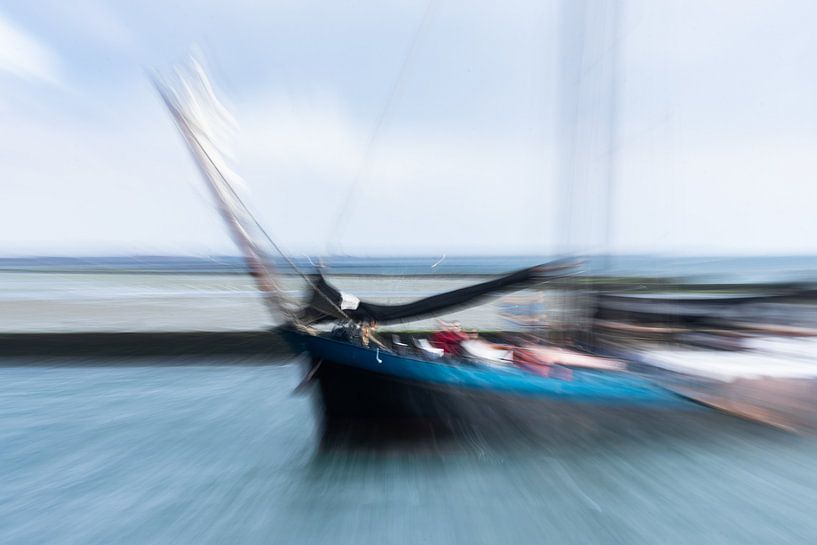 Schiff im Hafen von Terschelling von Floris van Woudenberg
