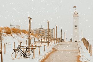 Phare de Noordwijk et vélo garé