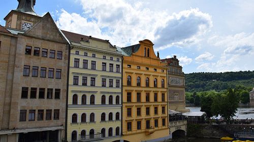 drie huizen drie tinten