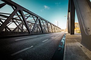 Perspective d'un pont sur Wim Brauns