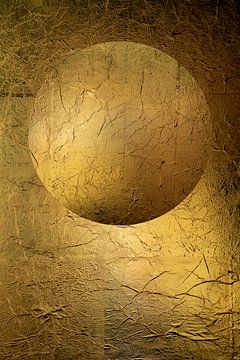 Round ball in gold. Minimalism. 7 by Alie Ekkelenkamp