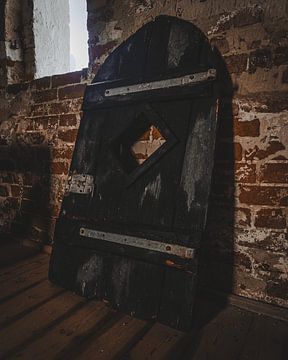 Den Tilsandede Kirke III van de Utregter Fotografie