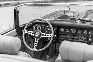 Jaguar E-Type Roadster Interieur in Schwarz-Weiß
