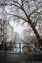 Ein nebliger Morgen bei der Gaardbrug über der Oudegracht in Utrecht. von Arthur Puls Photography Miniaturansicht