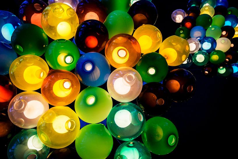 Kleurrijke lampen van Maerten Prins