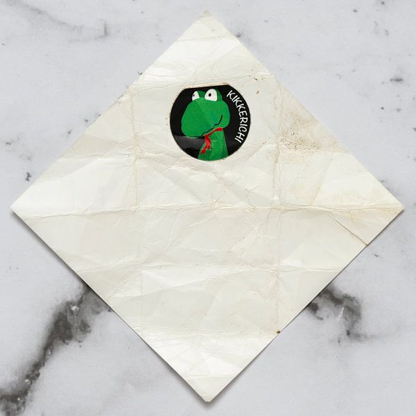 Gnome post Frogichi on marble by Floris Kok