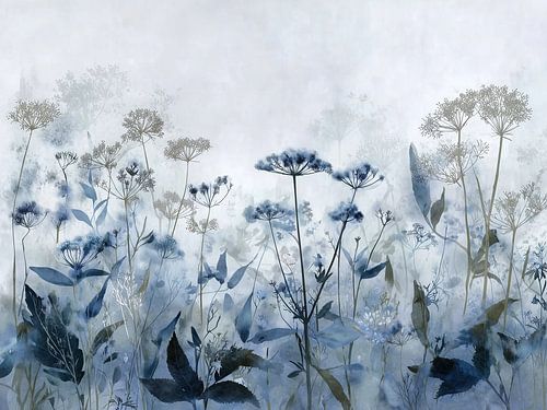 Chuchotements entre les tiges et la brume