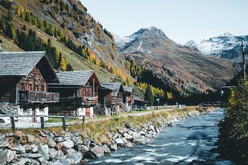 Les châteaux intérieurs du Tyrol de l'Est en automne sur Daniel Kogler