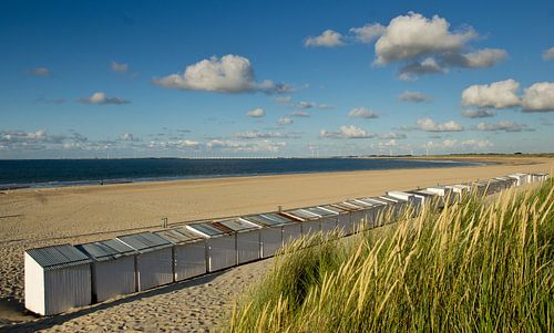 Beach huts on the beach near Vrouwenpolder