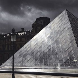 Le Louvre by Olivier Peeters