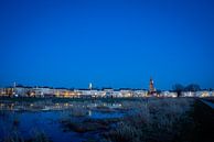 Skyline Zutphen in de avond van Arnold van Rooij thumbnail