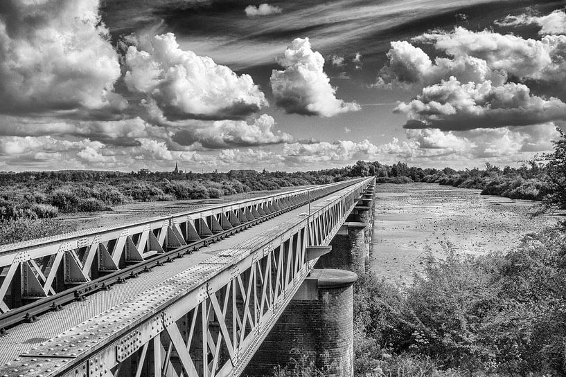 Moerputtenbrug Den Bosch van Hans Vos Fotografie op canvas behang