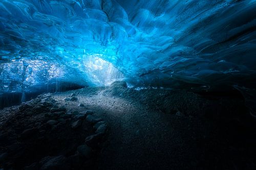 Beautiful ice cave in Vatnajokull - Iceland