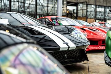 Ford GT and other Supercars