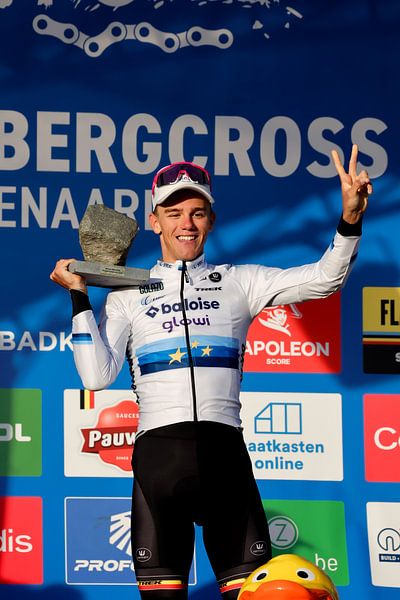 Thibau Nys gewinnt sein 2. Kopfsteinpflaster am Koppenberg von FreddyFinn