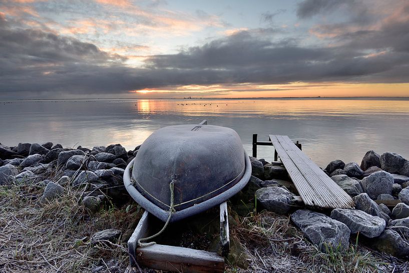 Boat on the IJsselmeer by John Leeninga