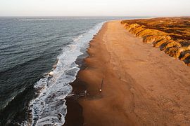 Walk on the beach by Marleen Kuijpers @themissmarple