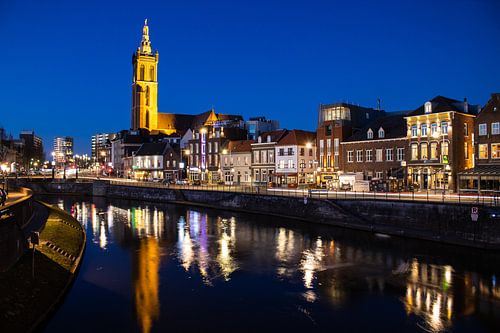 Reflet de la ligne d'horizon de Roermond