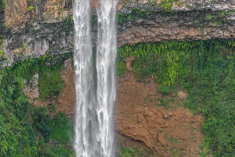 Wasserfall Chamarel von Kees Korbee