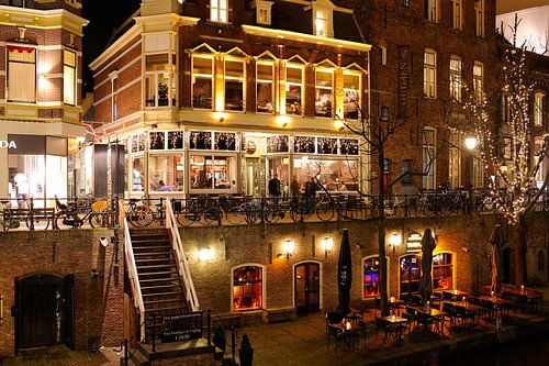 King Arthur, Oudaen und Taverna an der Oudegracht in Utrecht