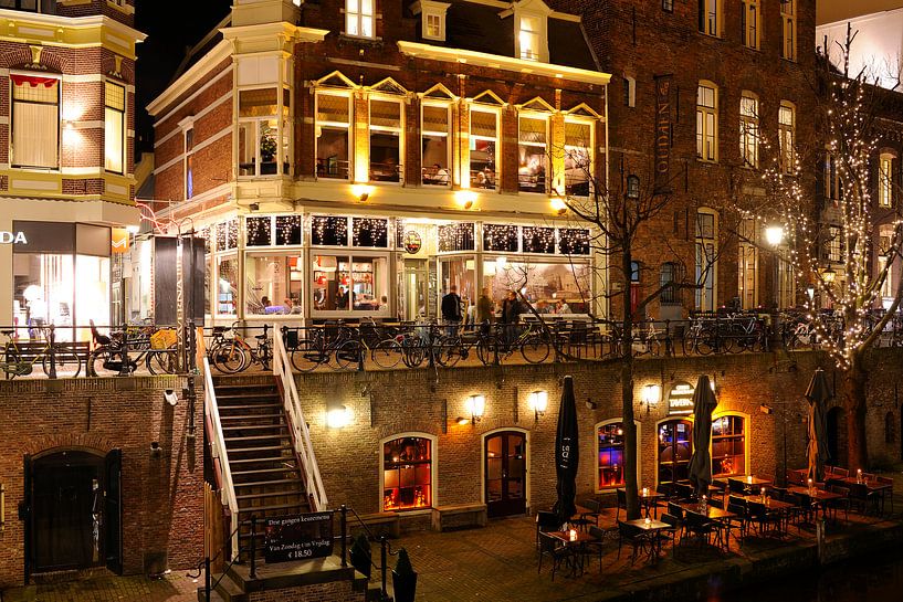 King Arthur, Oudaen und Taverna an der Oudegracht in Utrecht von Donker Utrecht