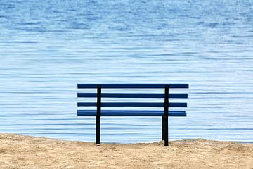 Blue bench with blue sea view by Reiner Würz / RWFotoArt